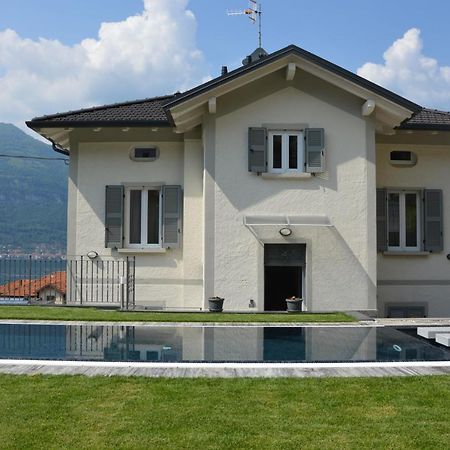 Lescen White Residence - Swimming Pool Lezzeno Kültér fotó