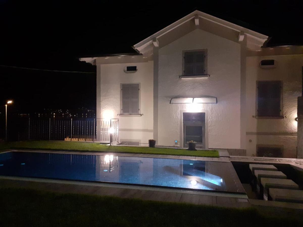 Lescen White Residence - Swimming Pool Lezzeno Kültér fotó